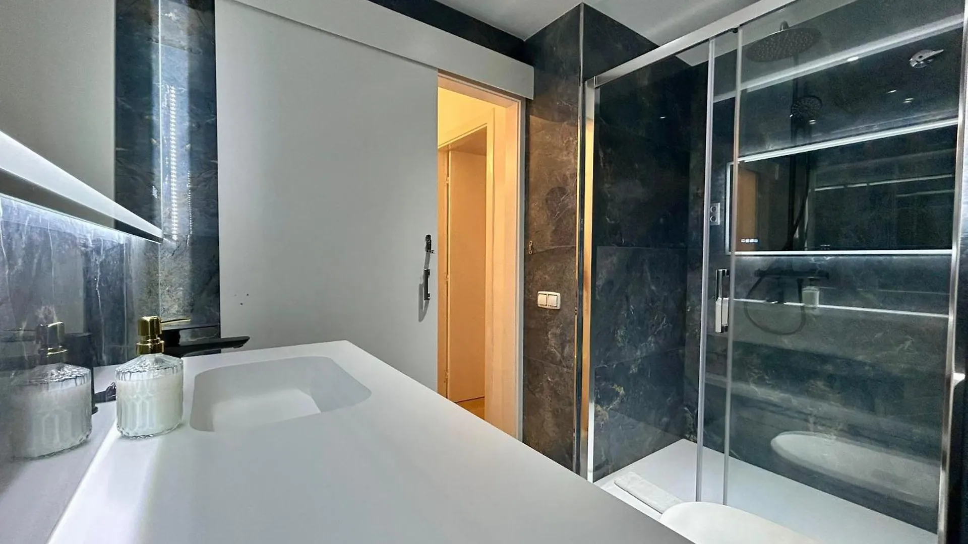 Sant Pau Barcelona Suites